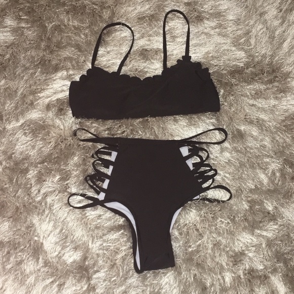 Other - 🖤High Wasted Bottoms & Swimsuit Top 🖤